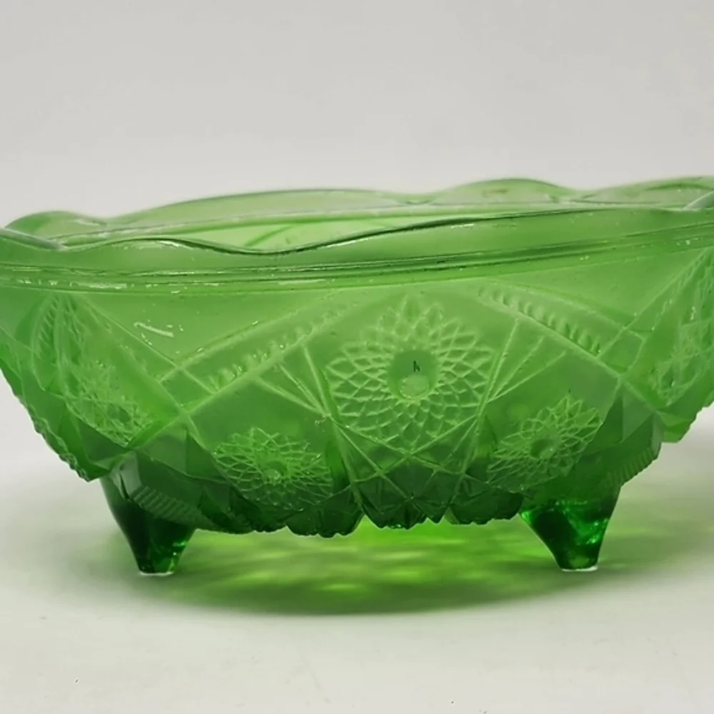 Vintage Jeannette Glass 3‎ Footed Bowl Green Ombre Flash With Hobster Pattern